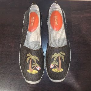 NWOT Michael Kors Kendrick Palm Tree Slip-On